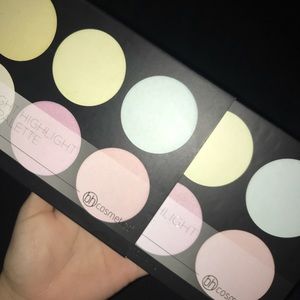 Bh cosmetics blacklight highlight palette